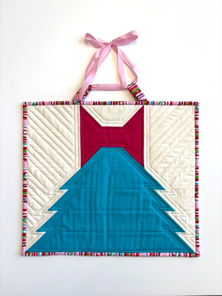 merry little bow tree – quilt block pattern (pdf)